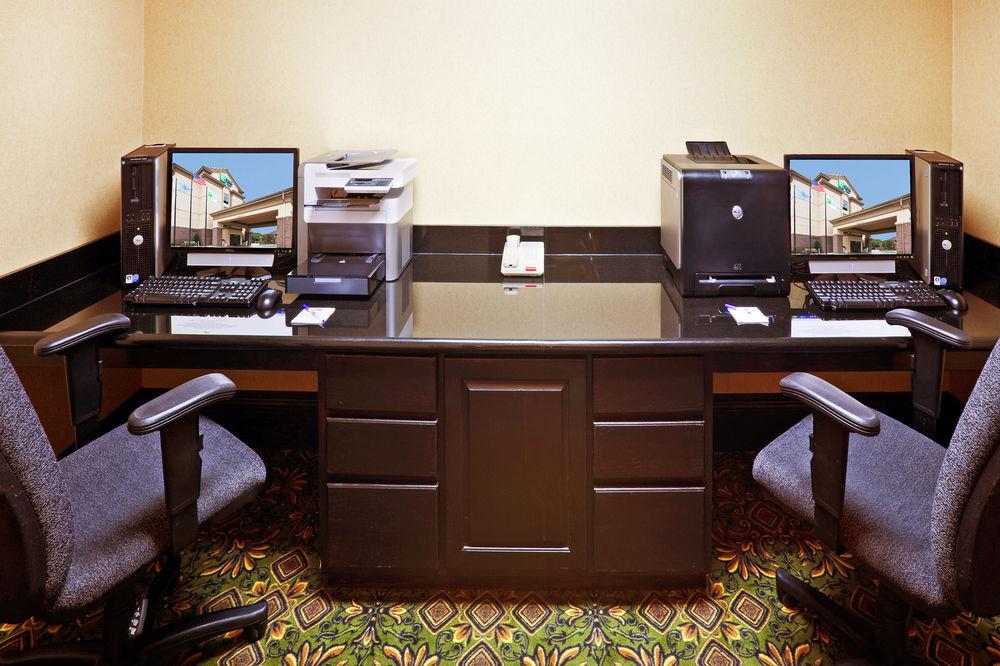 Holiday Inn Express Hotel & Suites Durant By Ihg Esterno foto
